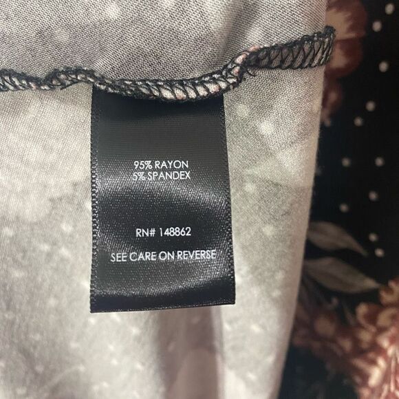 Torrid Wrap Floral Dress - Picture 4 of 6